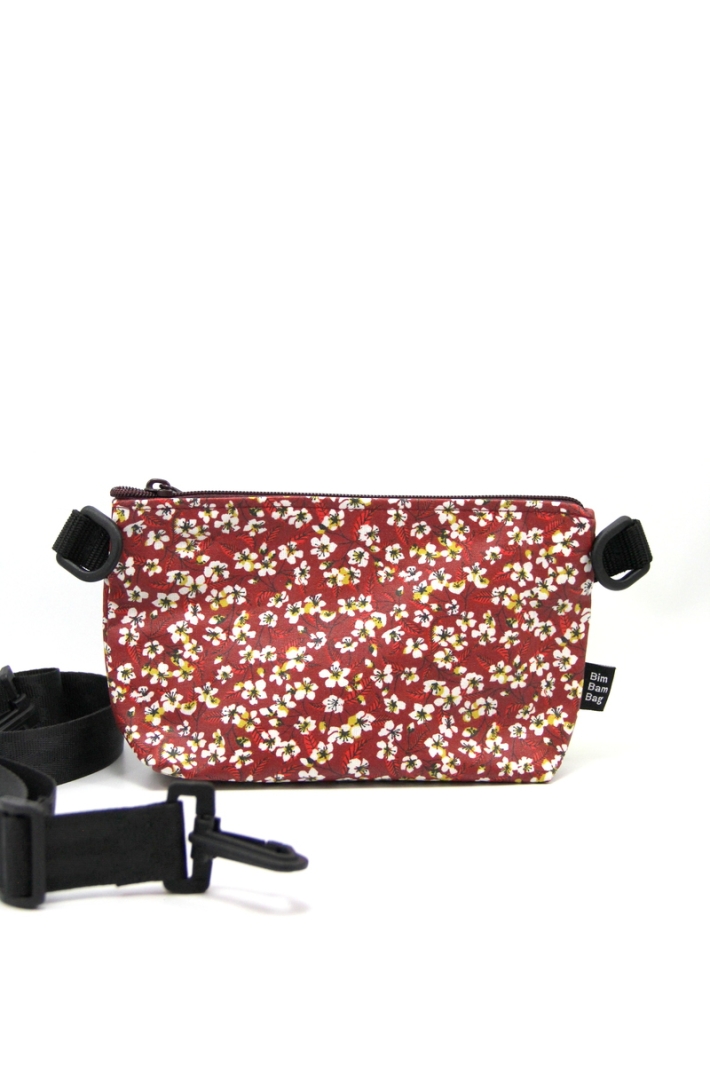 la petite pochette fantaisie 389 à associer à une pochette unie de votre choix.