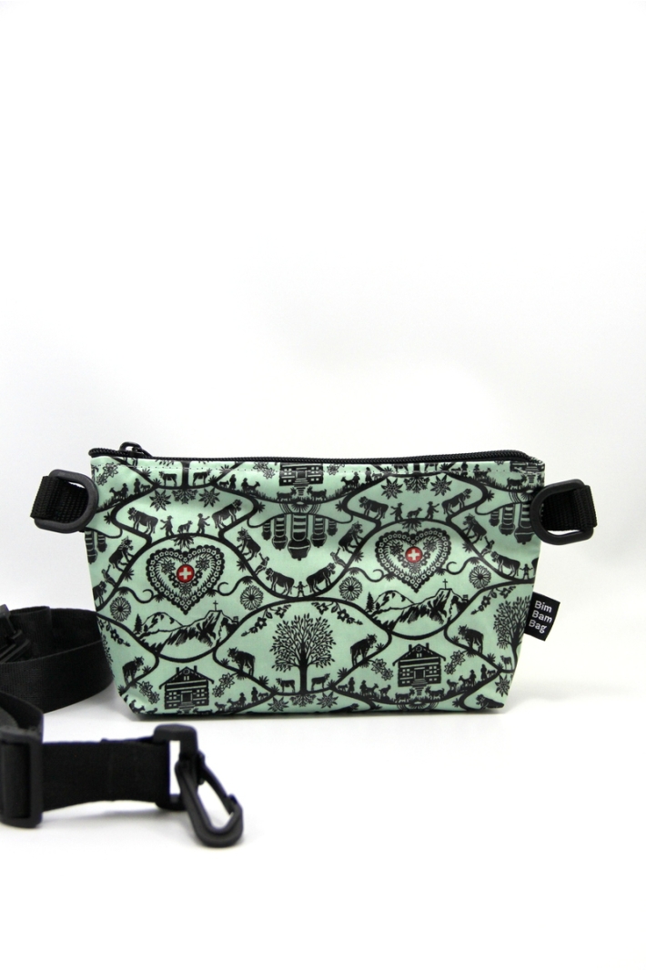 la petite pochette fantaisie 526 à associer à une pochette unie de votre choix.