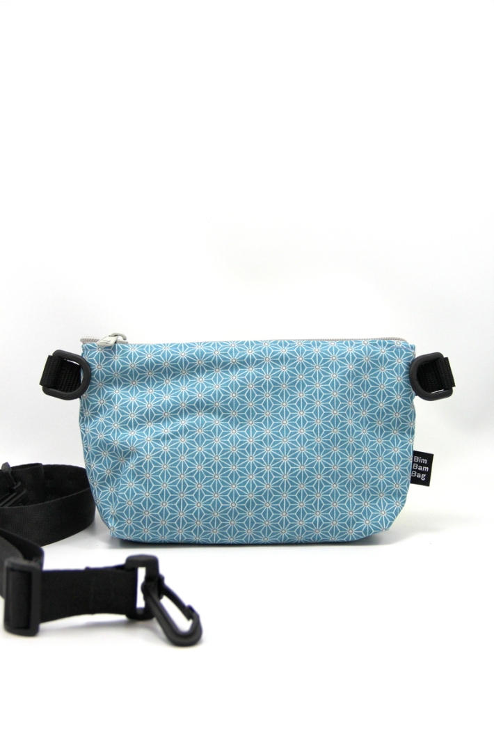 la petite pochette fantaisie 534 à associer à une pochette unie de votre choix.