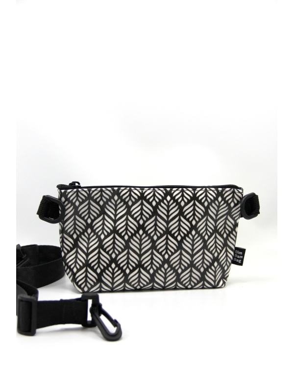 la petite pochette fantaisie 523 à associer à une pochette unie de votre choix.