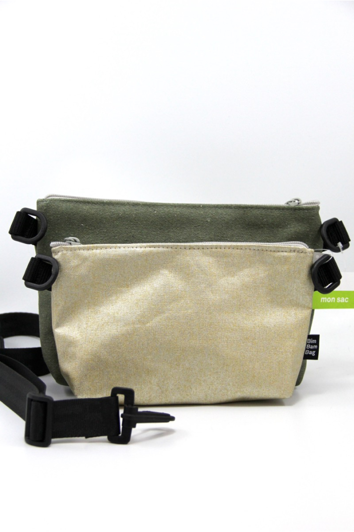 les 2 pochettes associées.